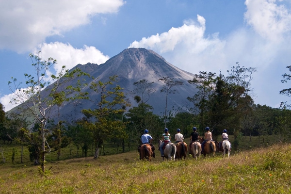 Arenal horseback riding tour