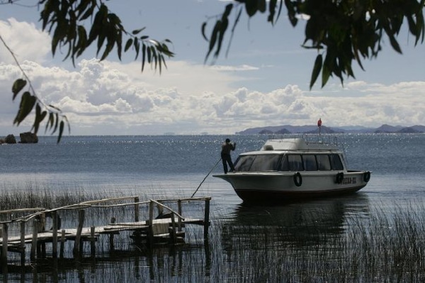 Suasi Island private boat