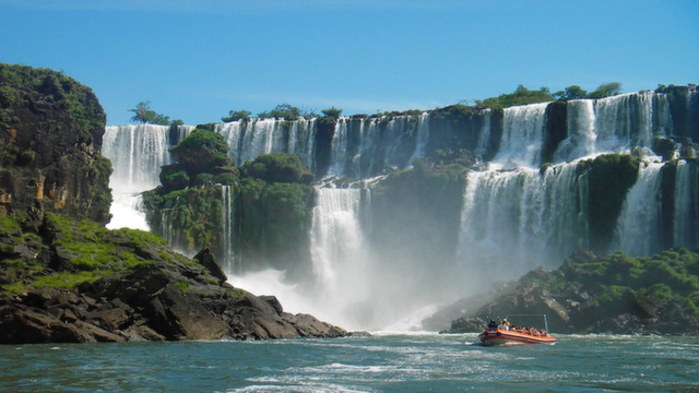 Boat Tour Iguazu Falls