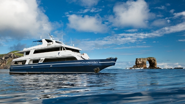 Galapagos Sky Dancer dive boat, Galapagos