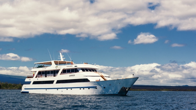 Grand Odyssey boat, Galapagos