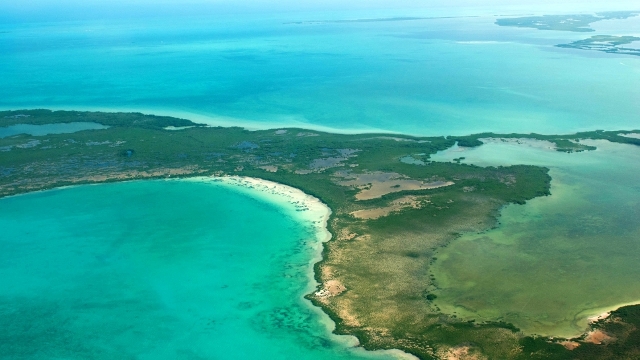 Flying into Ambergris Caye, Belize