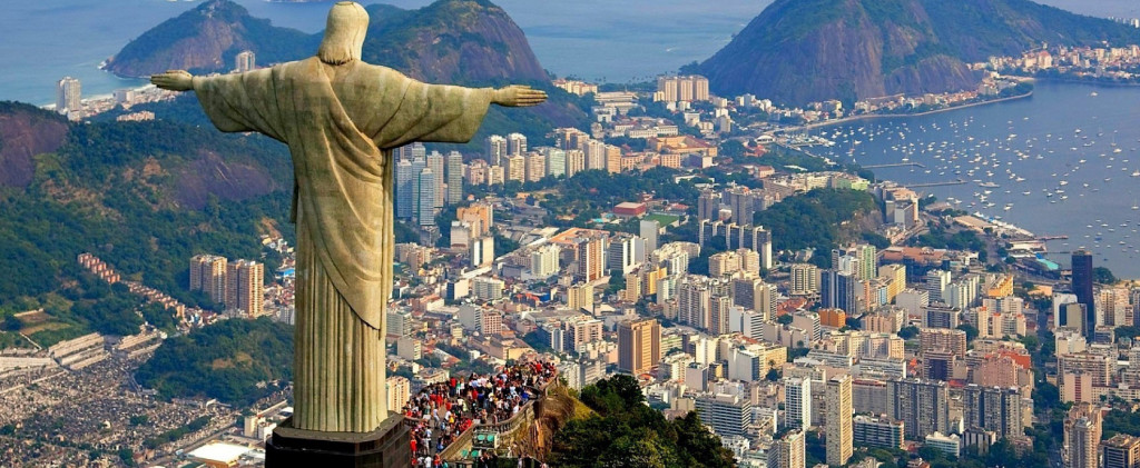 Visit Rio de Janeiro this summer